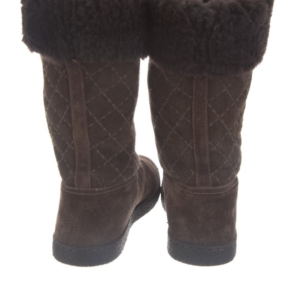 Chanel Interlocking CC Logo Suede Boots - Picture 4 of 11